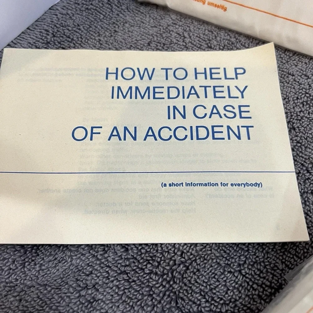 Kraftwagen-Verbandkasten HARTMANN First Aid Travel Kit-original But Incomplete